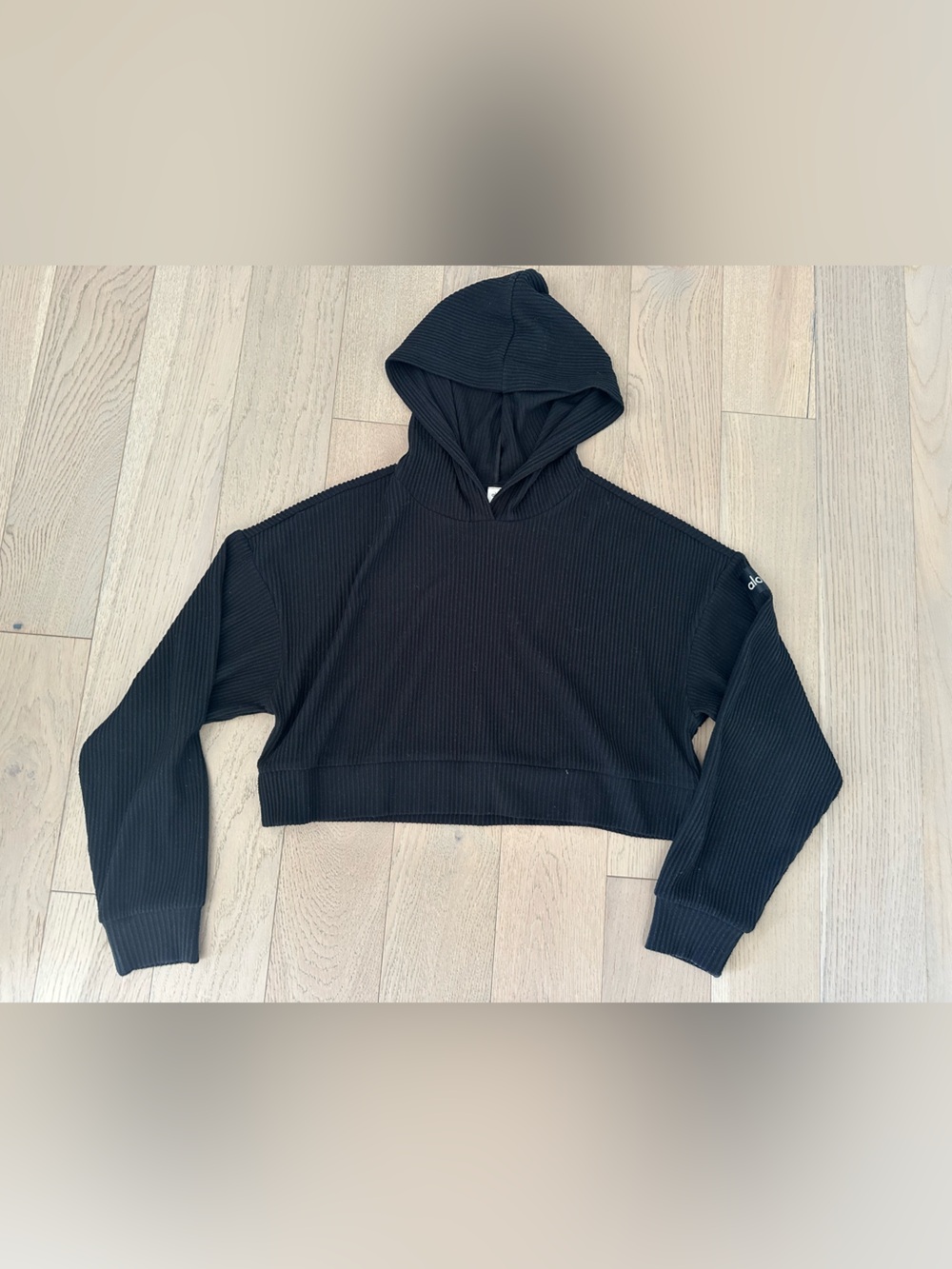 ALO crop hoodie